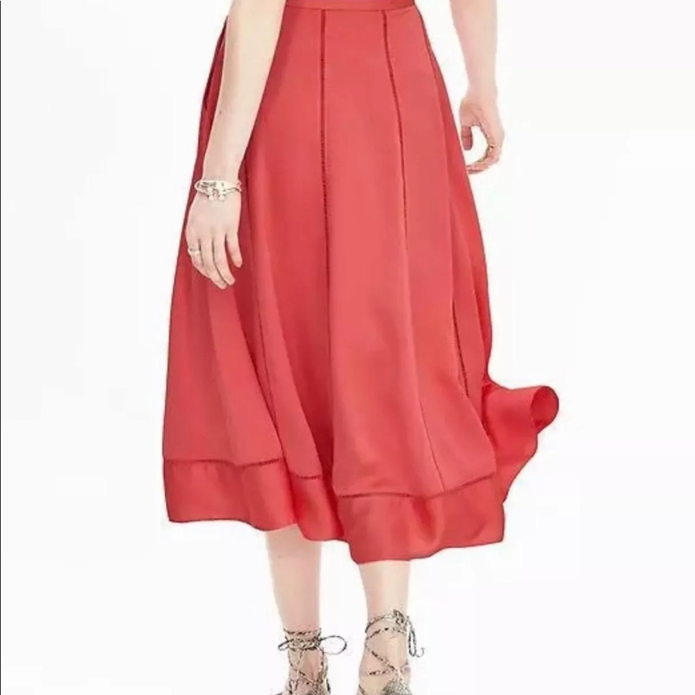 Banana Republic Midi Coral Skirt. NWT